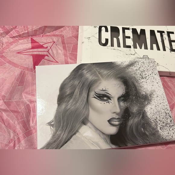 Jeffree Star cremated palette - Picture 2 of 3